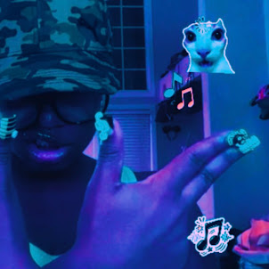 Baldgirl — H4Unt